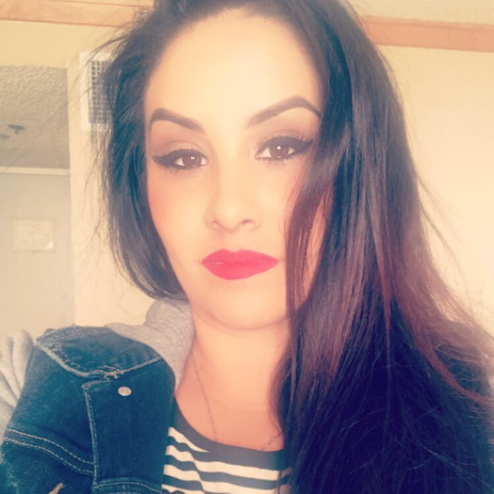 Meet your Posher, Leticia